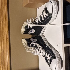 Converse black high top LIKE NEW size 10 mens